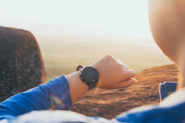 Chinese White-Label Smartwatches: Shenzhen Sourcing 101 and the F300/D18/M10 Family