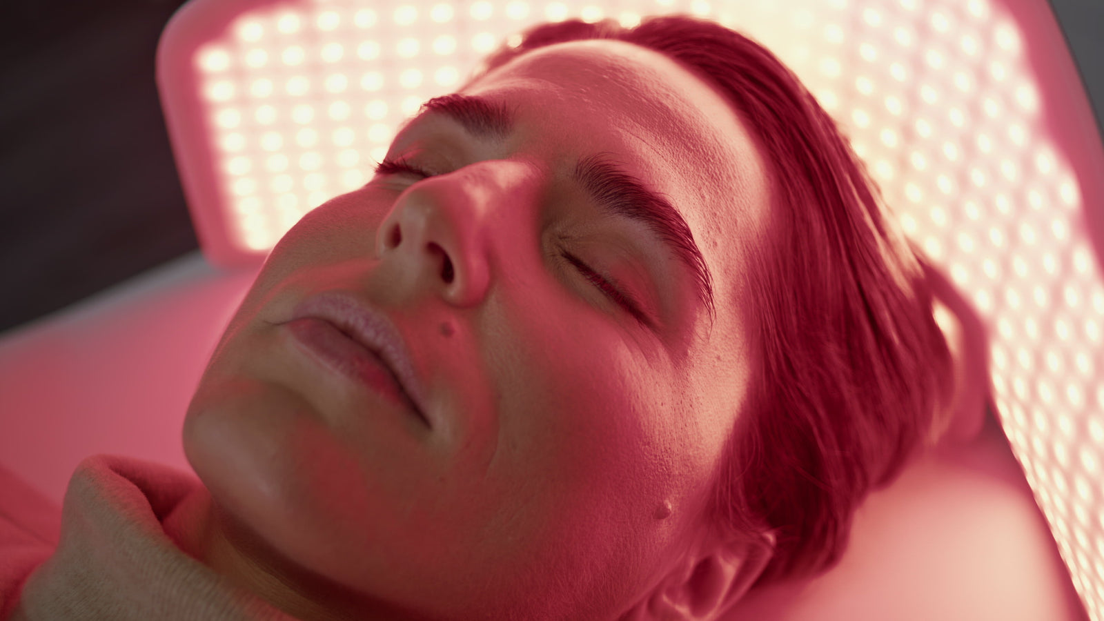 Red Light Therapy Protocols: Dose, Wavelength, and What the Studies Actually Say